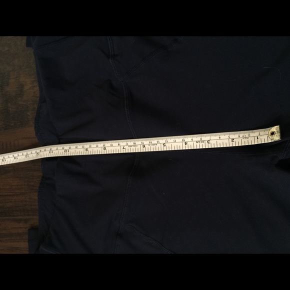 3 Compression Leggings - High Rise - Side Pockets - Picture 7 of 9